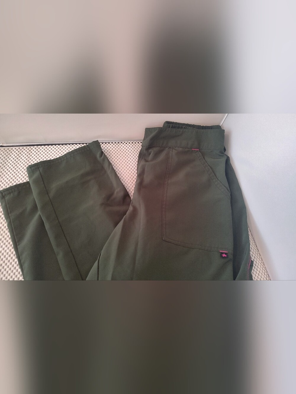 Scrubstar Women's Size Small Dark Green/Olive Pants Gently Used